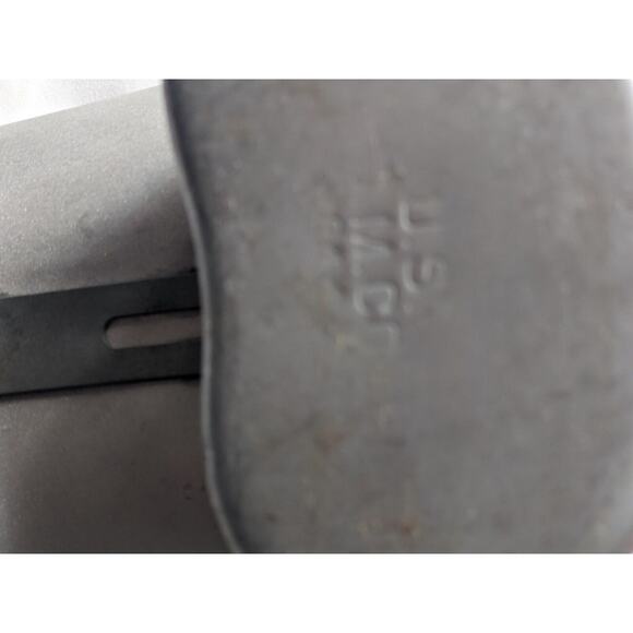 Vintage WWII Olive Drab Military Canteen w/ Case and Belt 1944. Cup‎ 1945 W/Felt - Picture 3 of 11